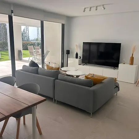 Modern Garden By Cabopino Golf Μαρμπέλλα