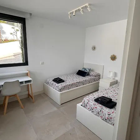 Modern Garden By Cabopino Golf * Μαρμπέλλα