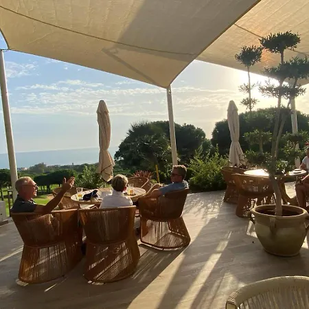 Modern Garden By Cabopino Golf דירה