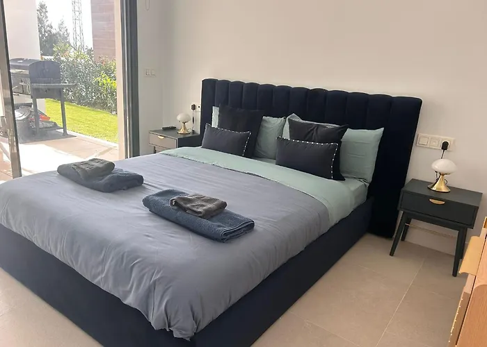 Modern Garden By Cabopino Golf Apartment