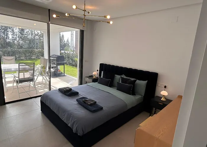 Modern Garden By Cabopino Golf Daire *