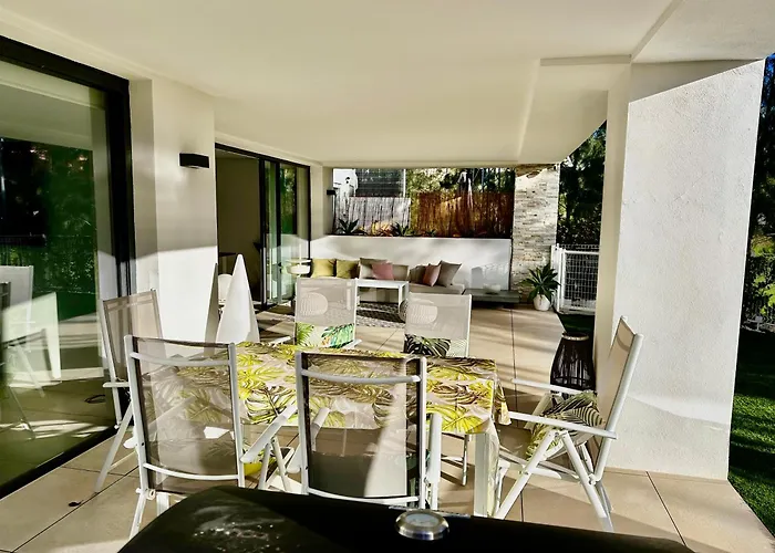 Modern Garden By Cabopino Golf Daire Marbella